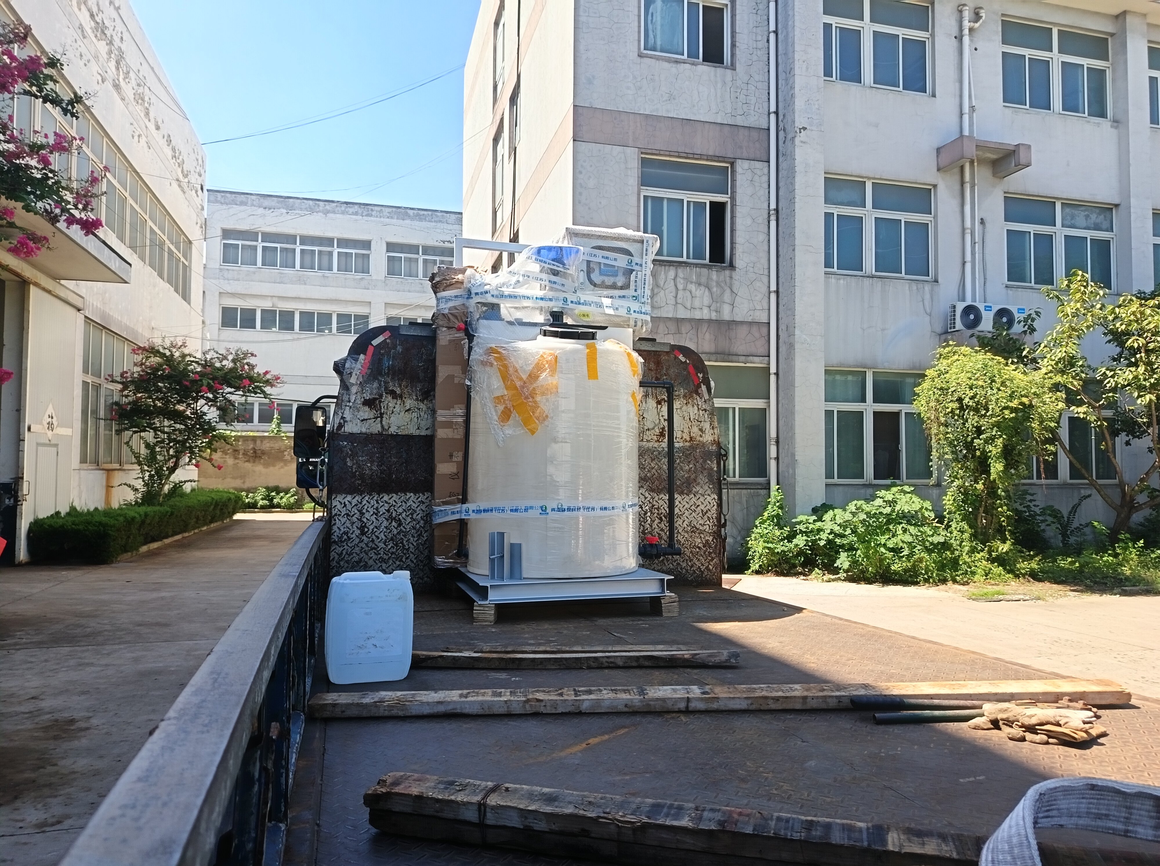 Sistemele noastre de flotare și dozare chimică sunt acum transportate!